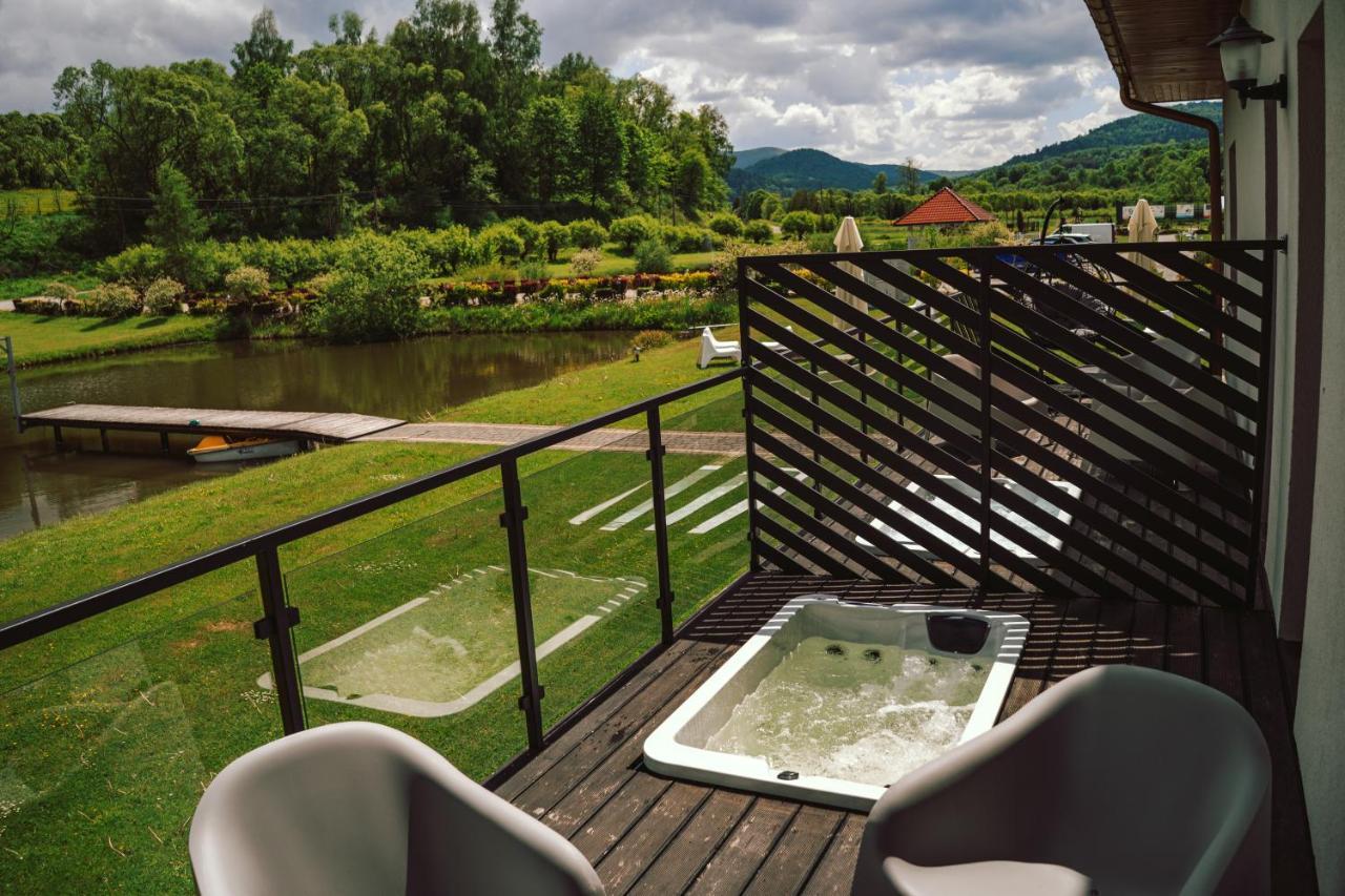 Carynska Resort & Spa Lutowiska Buitenkant foto